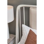 Maddox Queen Spindle Bed - Image 4