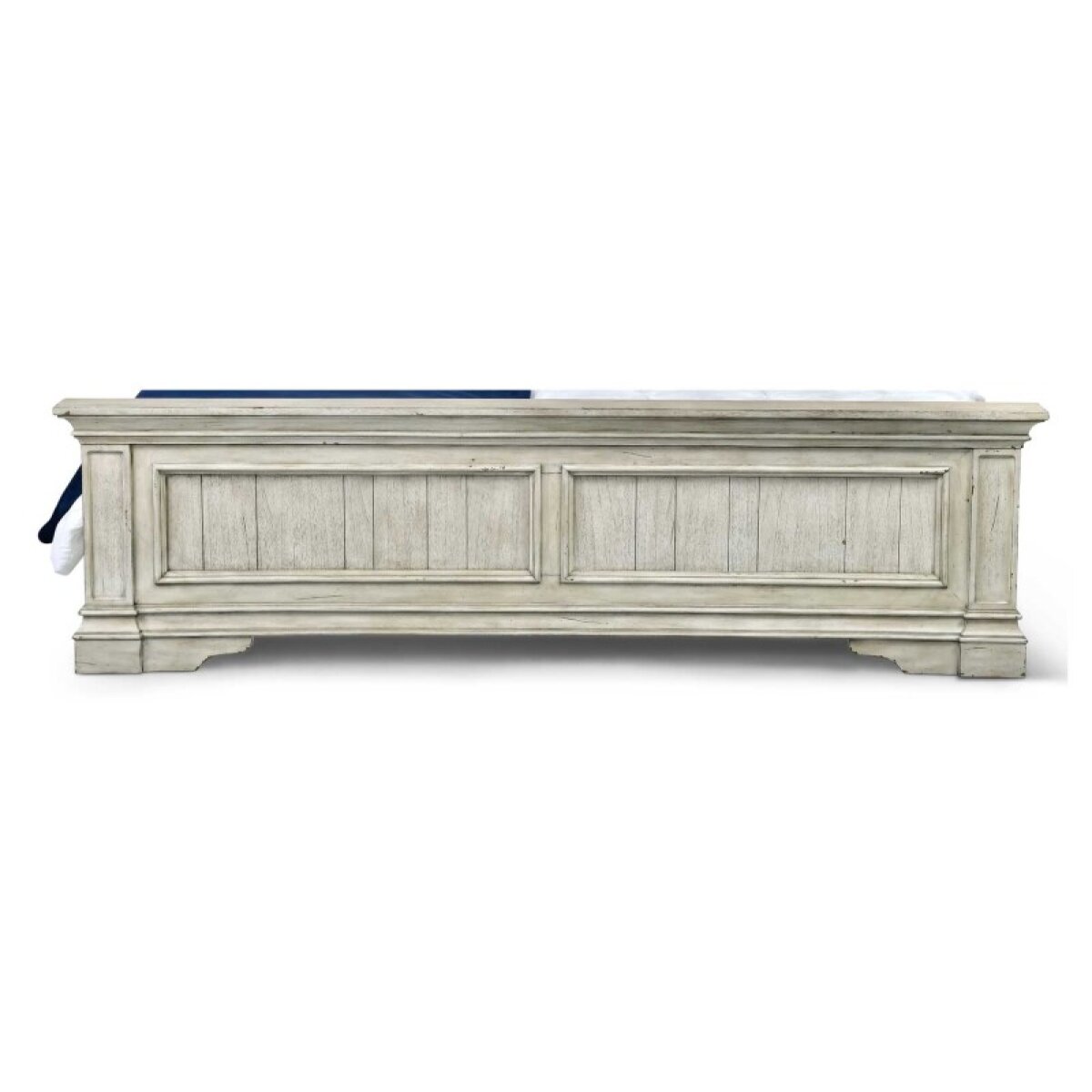 205a5050c175edd649e17e2332e73dc3 Highland Park Queen Footboard, Cathedral White - Image 1