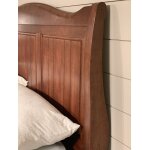 Heritage Queen Sleigh Bed - Image 3