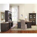 Regency Credenza And Hutch - Image 4