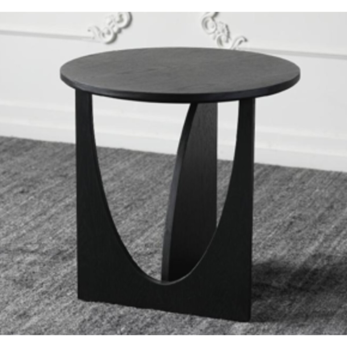 dd3fdc0d552c4029bee0f09aeb0c3cbf Harold Side Table - Image 1