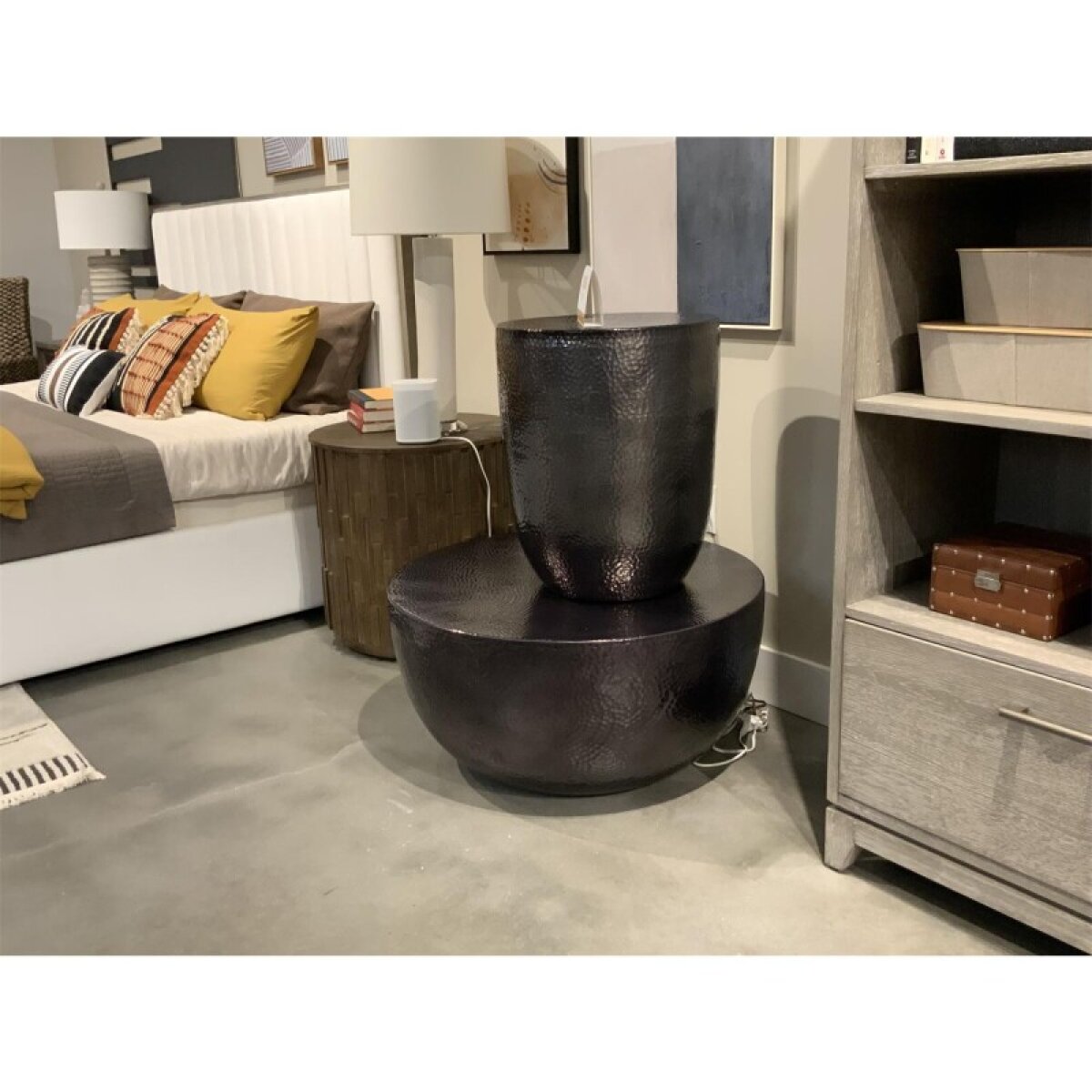 fac5bd1a44d198d0f8c7305462d3746b Round Cocktail Table - Image 1