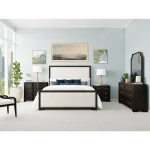 Bedroom - Image 11