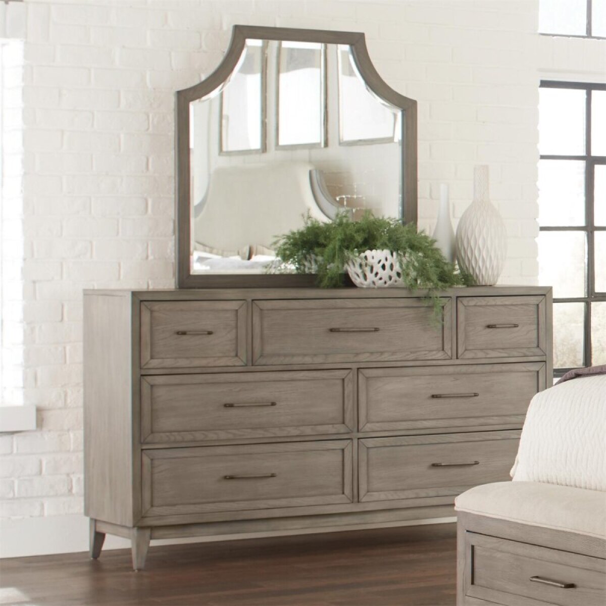 fbc02dd1da26e2e6453b8e4d6df3edb8 Vogue Arch Mirror - Image 1