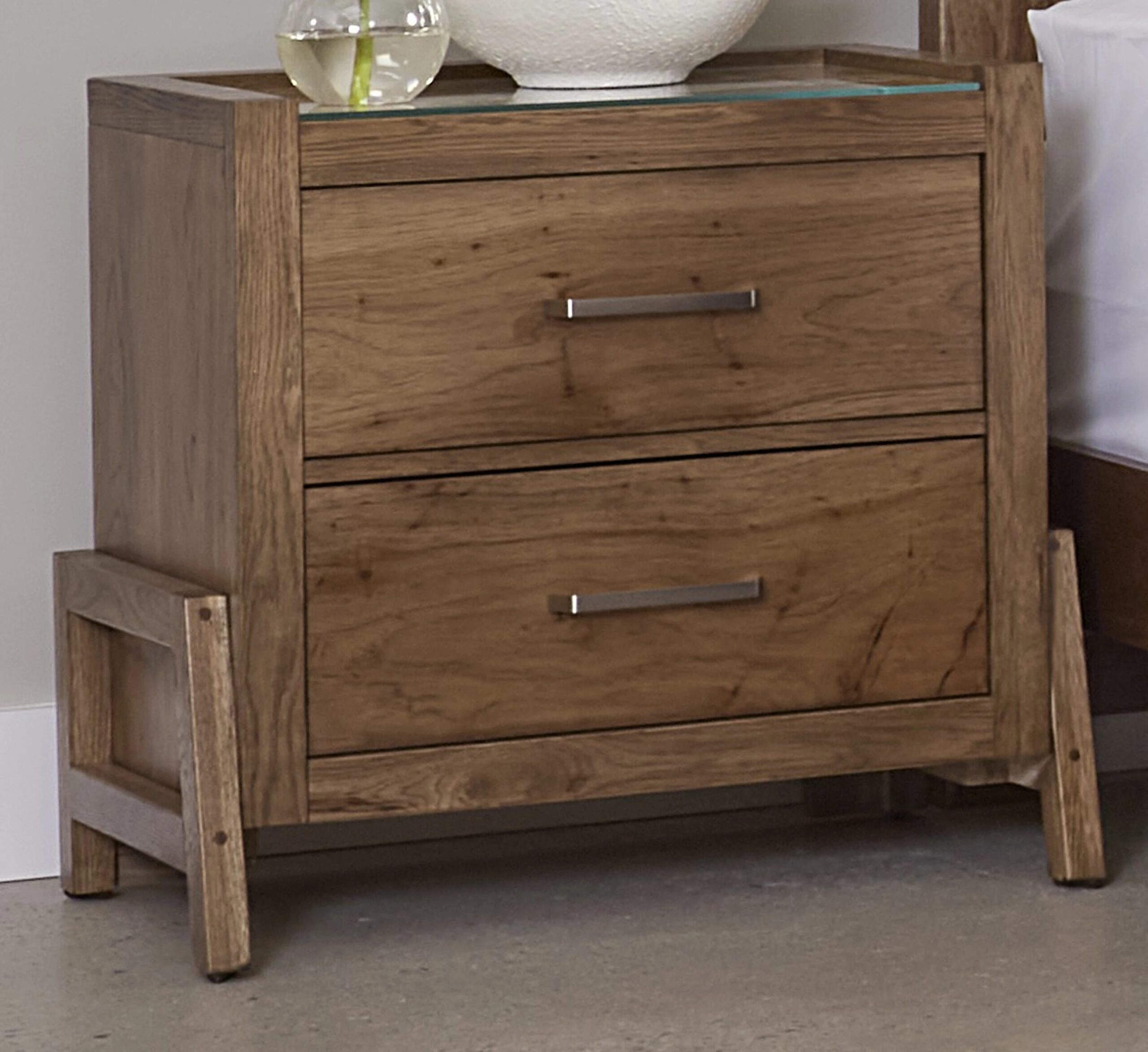0b2c33ec910adbf4ef55bceddf33d1a8 Nightstand - 2 Drwr - Image 1