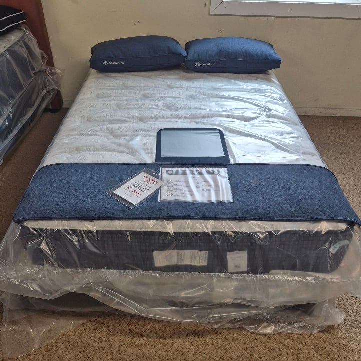 20260623_145821_resized 2 Piece Set: Full Mattress & Boxspring - Image 1